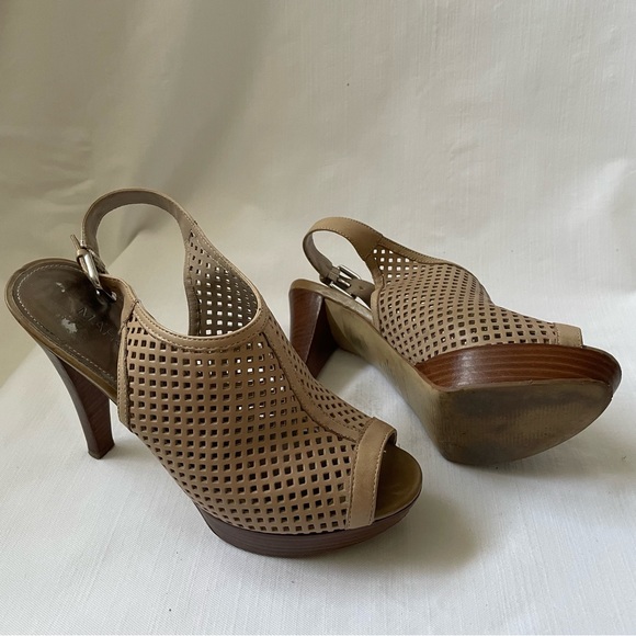 Marc Fisher slingback heels - Picture 3 of 3
